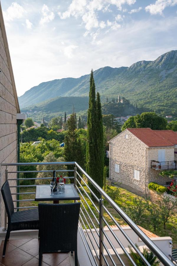 Komolac Apartments Dubelj מראה חיצוני תמונה