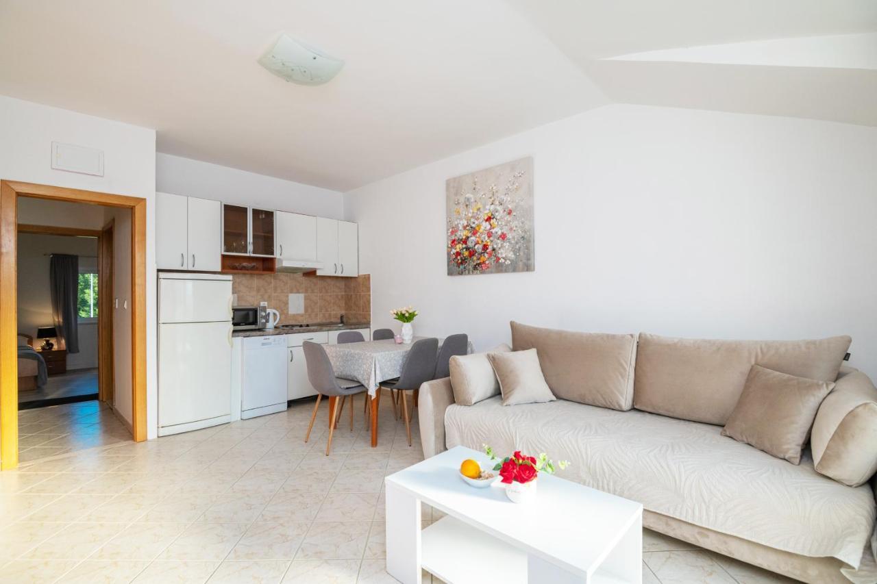 Komolac Apartments Dubelj מראה חיצוני תמונה