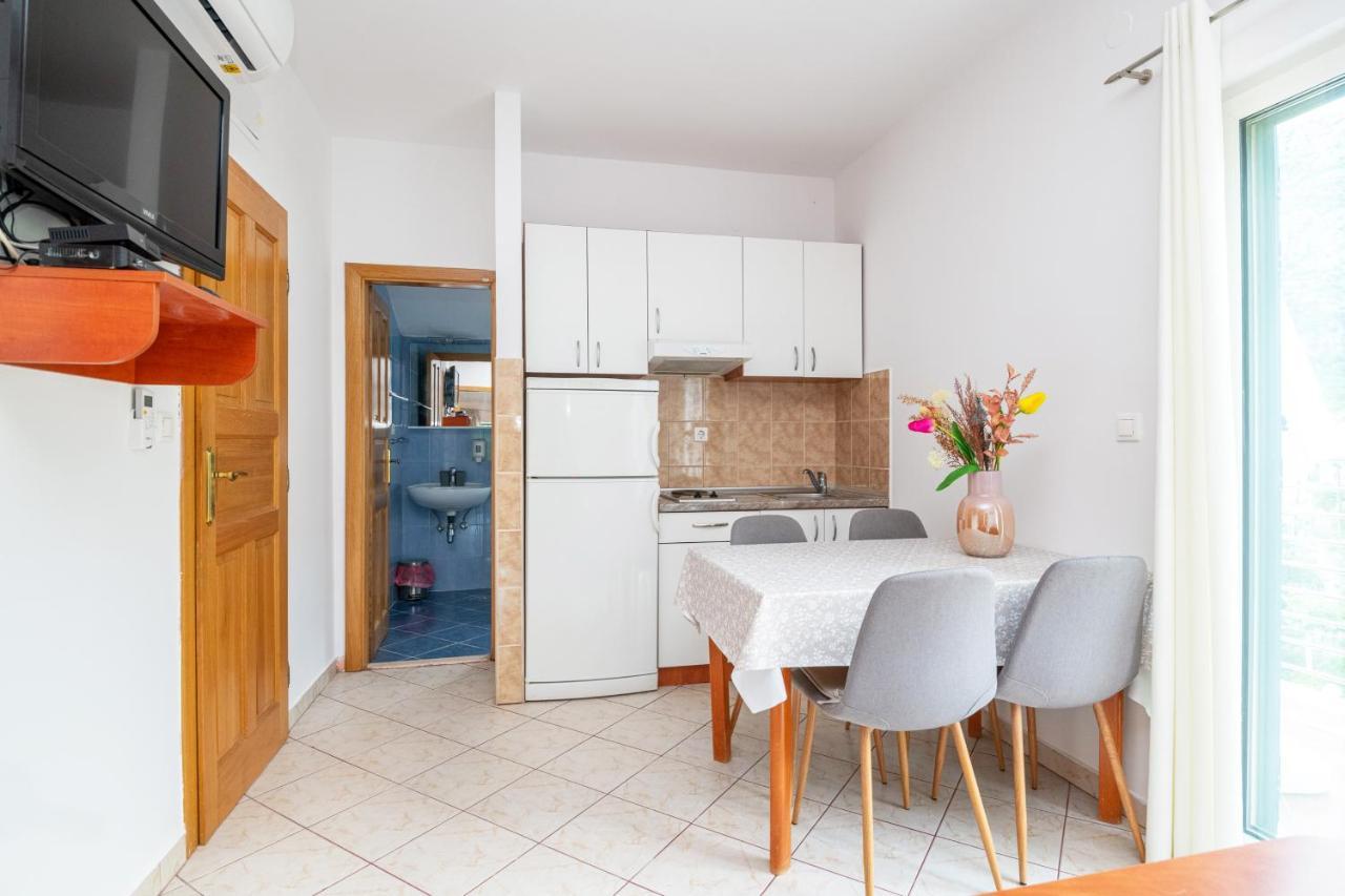 Komolac Apartments Dubelj מראה חיצוני תמונה