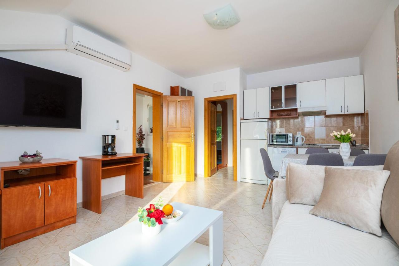 Komolac Apartments Dubelj מראה חיצוני תמונה
