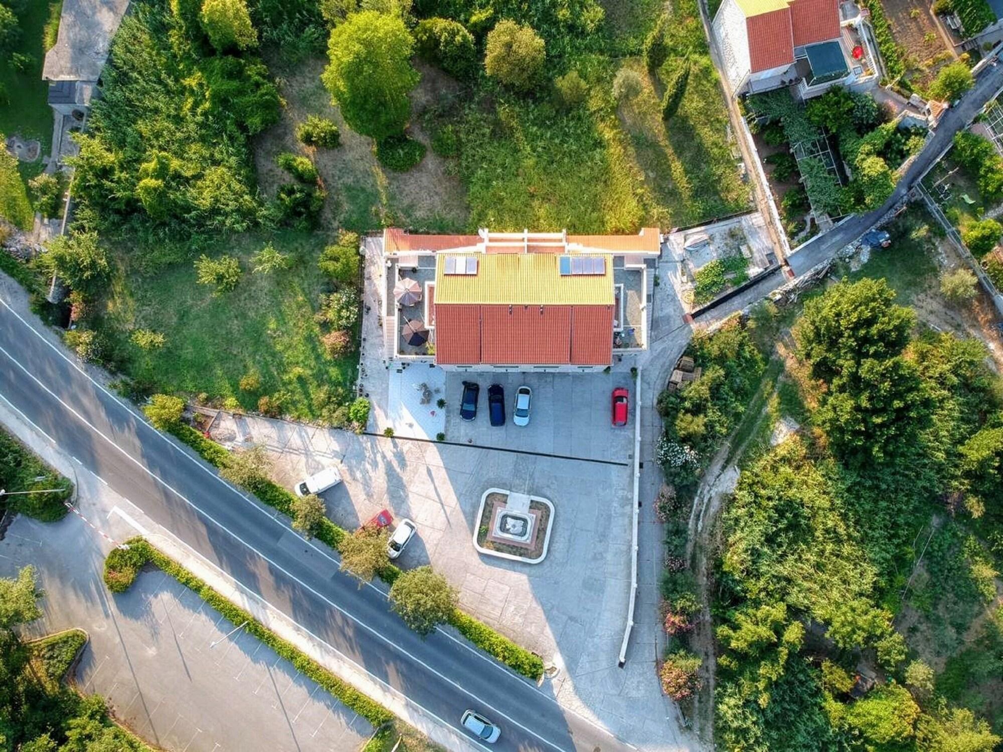 Komolac Apartments Dubelj מראה חיצוני תמונה