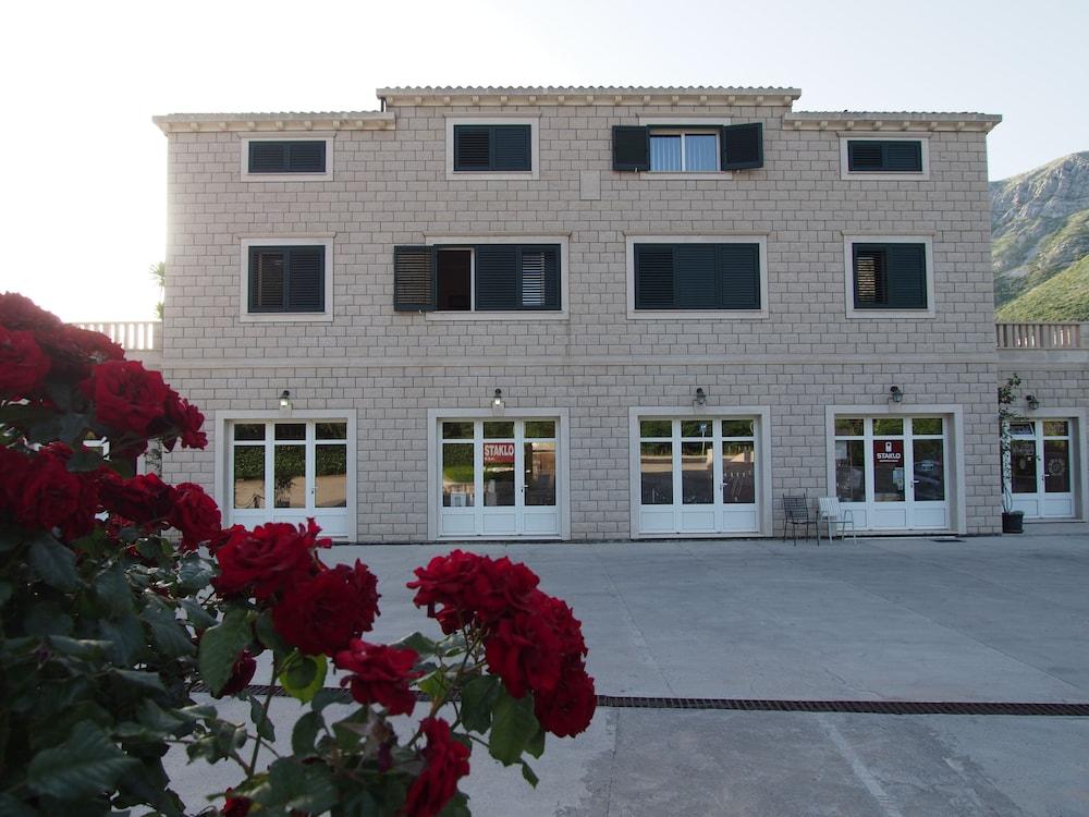 Komolac Apartments Dubelj מראה חיצוני תמונה